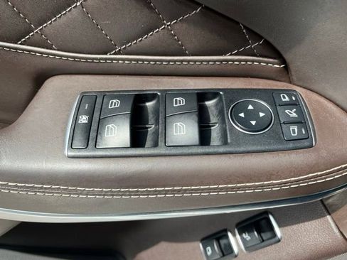 Used 2019 Mercedes-Benz GLS 550 4MATIC image 21