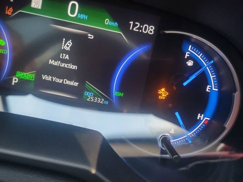 Certified 2023 Toyota RAV4 XLE Premium image 32