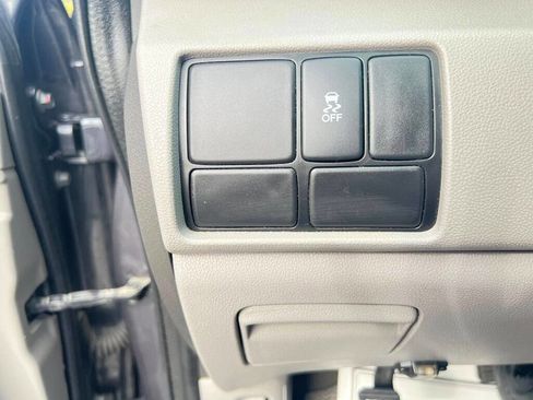 Used 2016 Honda Odyssey LX image 12