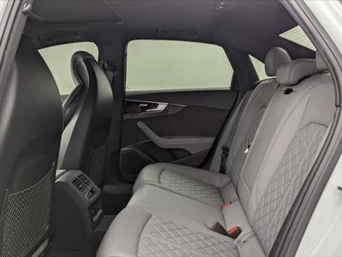 Used 2022 Audi S4 Premium Plus w/ Premium Plus Package AWD/4WD image 17