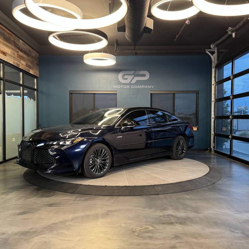 Used 2021 Toyota Avalon XSE FWD image 7