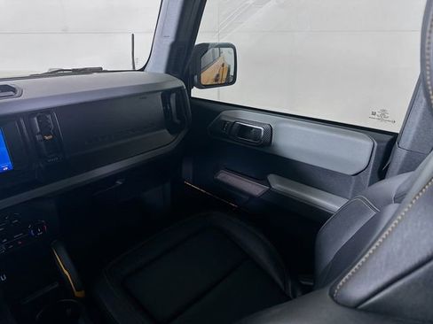 Used 2022 Ford Bronco Badlands image 24