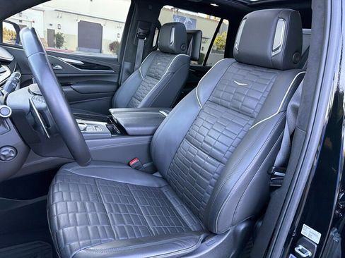 Used 2024 Cadillac Escalade V image 12