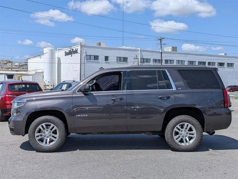Used 2015 Chevrolet Tahoe LS image 2