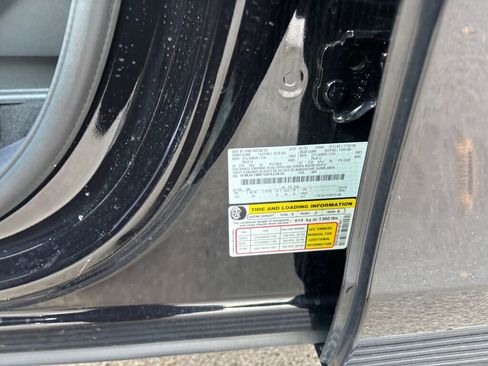 Used 2025 Ford Expedition Max Platinum image 34