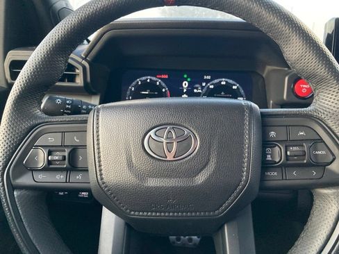 Certified 2025 Toyota Tacoma TRD Pro AWD/4WD image 21