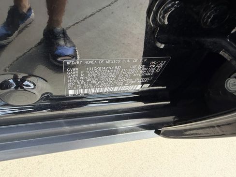 Used 2024 Honda HR-V LX image 40