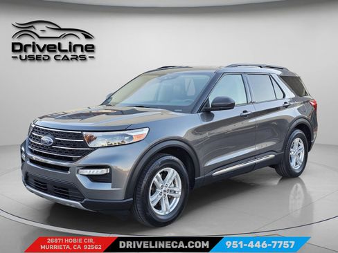 Used 2022 Ford Explorer XLT w/ Equipment Group 202A image 9