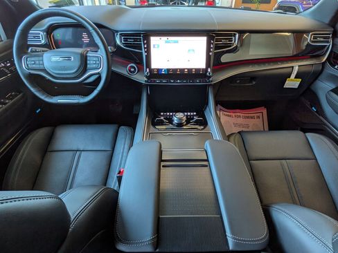New 2026 Jeep Grand Wagoneer L Summit AWD/4WD image 29