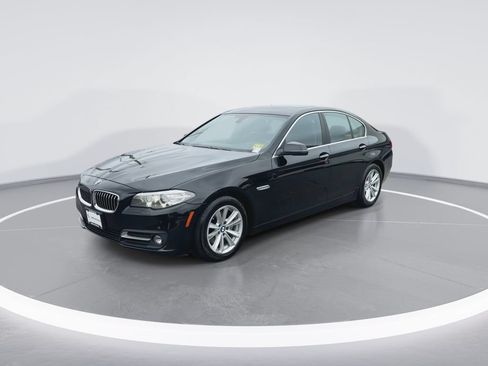Used 2016 BMW 528i xDrive Sedan AWD/4WD image 4