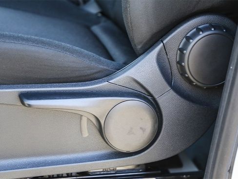 Used 2024 Mercedes-Benz eSprinter 170 Cargo image 21