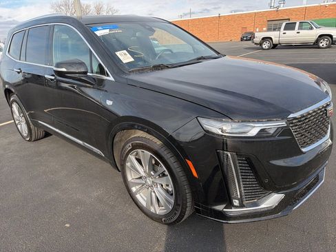 Certified 2024 Cadillac XT6 Premium Luxury w/ LPO, Floor Liner Package image 7