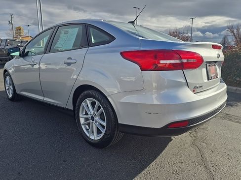 Used 2018 Ford Focus SE image 5