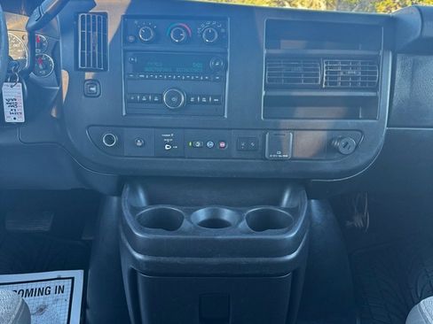 Used 2020 Chevrolet Express 3500 LT w/ LT Preferred Equipment Group image 24