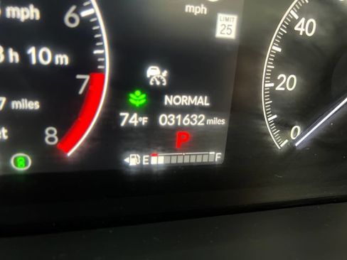 Used 2025 Honda Odyssey Elite image 19