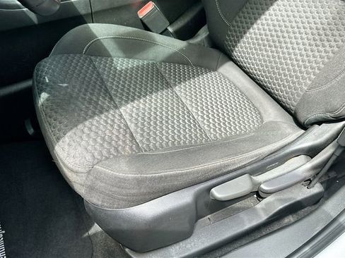 Used 2018 GMC Acadia SLE FWD image 20