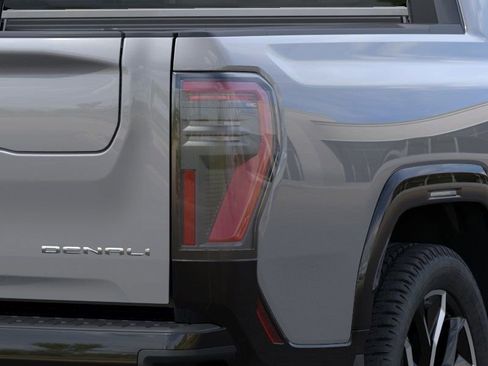 New 2025 GMC Sierra EV Denali AWD/4WD image 12