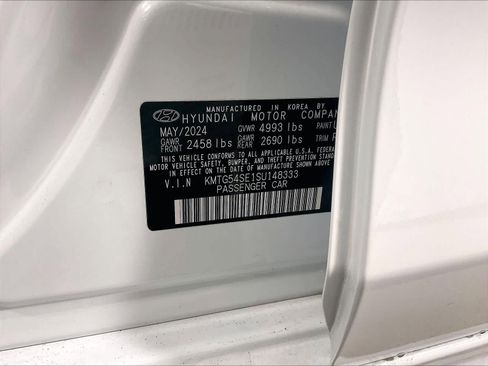 Used 2025 Genesis G70 3.3T Advanced image 35