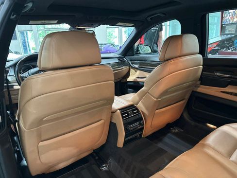 Used 2012 BMW 750Li RWD image 26