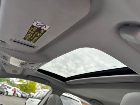 Used 2014 Lexus ES 350 w/ Luxury Package FWD image 17
