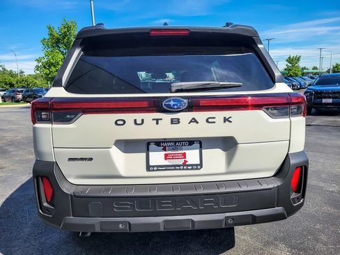 Certified 2026 Subaru Outback Limited AWD/4WD image 5