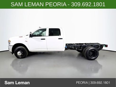 New 2026 RAM 3500 Tradesman AWD/4WD image 4