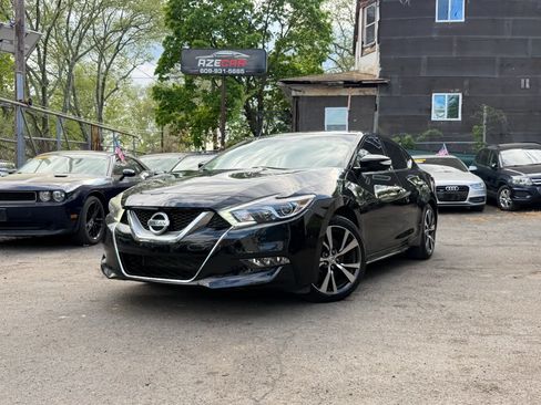 Used 2017 Nissan Maxima 3.5 SV FWD image 2