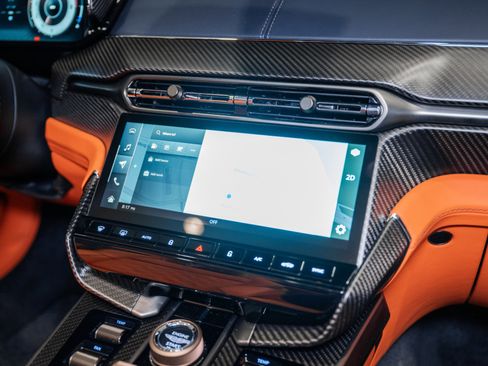 New 2026 Aston Martin Vanquish Convertible image 27