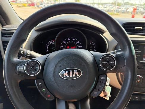 Used 2017 Kia Soul w/ Convenience Package FWD image 18