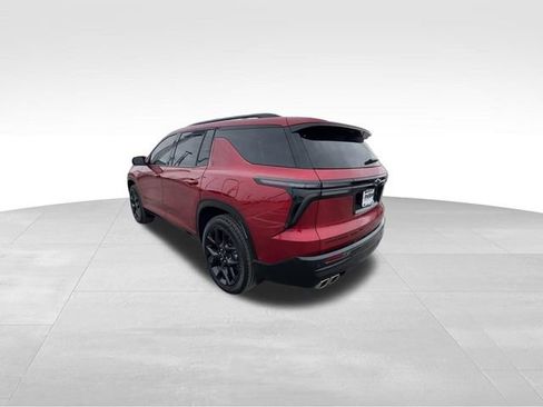 Certified 2025 Chevrolet Traverse RS w/ LPO, Floor Liner Package image 7