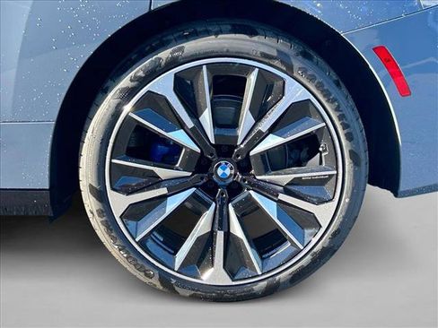 Used 2026 BMW iX xDrive60 w/ M Sport Package AWD/4WD image 10