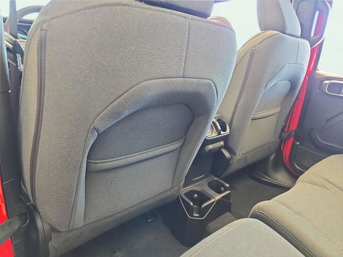 Used 2025 Jeep Wrangler Sport S image 21