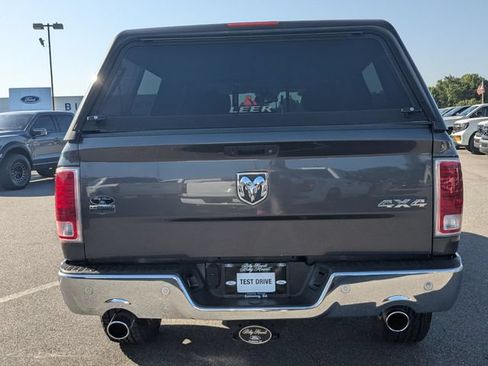 Used 2017 RAM 1500 Laramie w/ Convenience Group AWD/4WD image 4