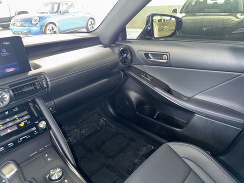 Used 2025 Lexus IS 350 F Sport RWD image 31