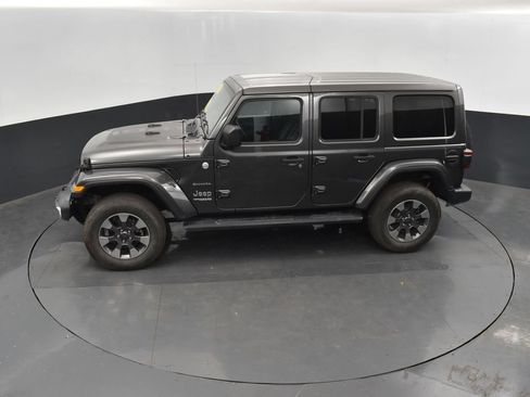 Used 2020 Jeep Wrangler Unlimited Sahara w/ Uconnect 4C Nav & Sound Group AWD/4WD image 39