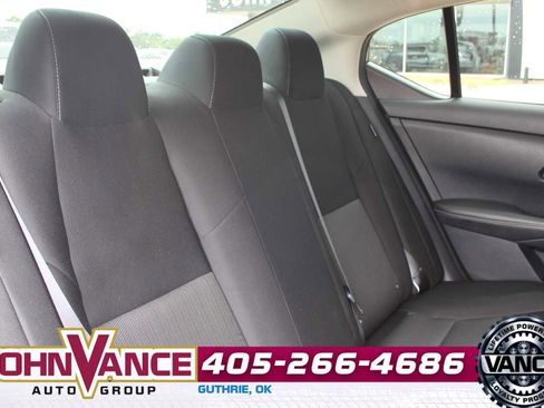 Used 2025 Nissan Sentra SV FWD image 17