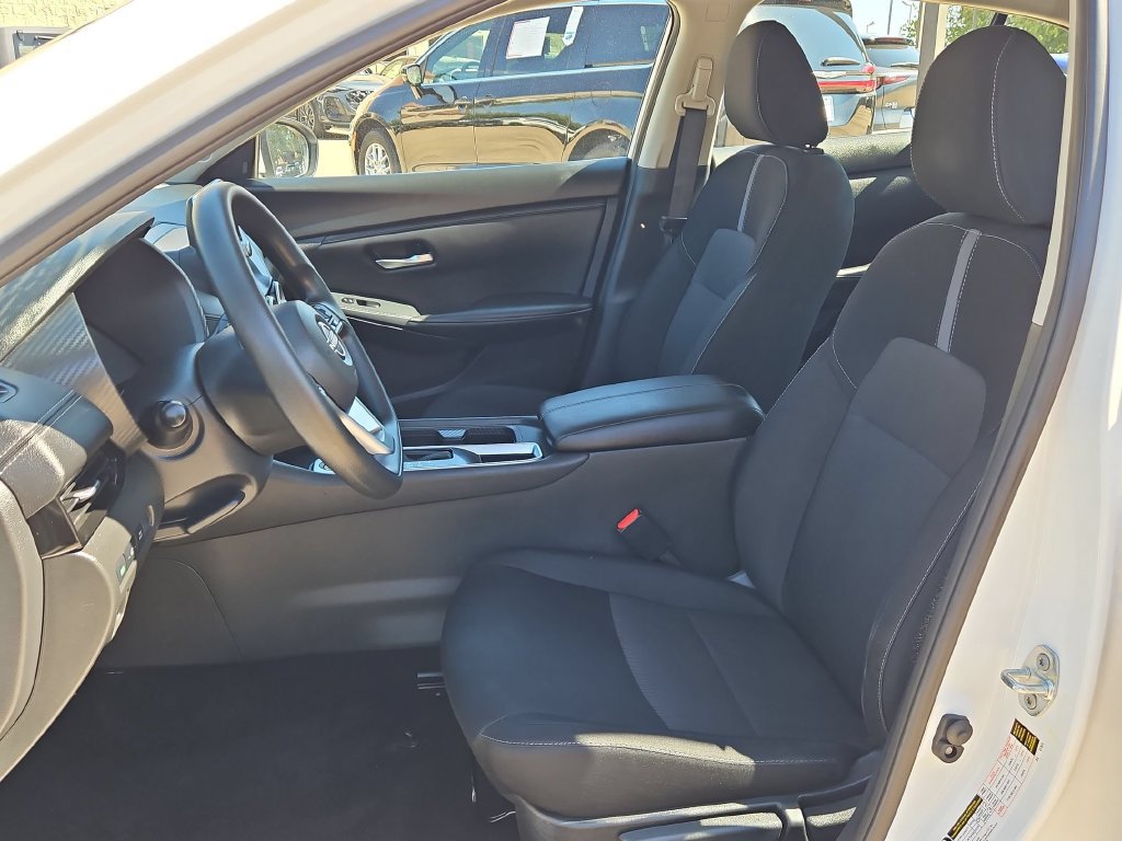 Used 2025 Nissan Sentra SV FWD image 25
