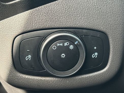 Used 2022 Ford Transit Connect XL image 19