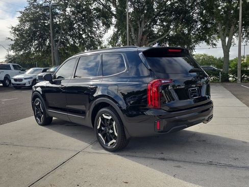 Certified 2024 Kia Telluride S w/ S Sunroof Package FWD image 6