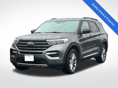 Certified 2023 Ford Explorer XLT w/ Equipment Group 202A
