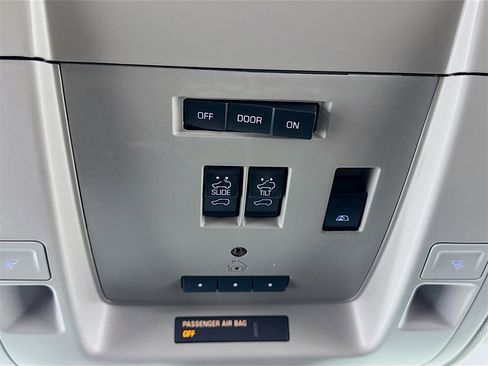 Used 2017 Chevrolet Silverado 1500 LTZ Z71 w/ Redline Edition image 16