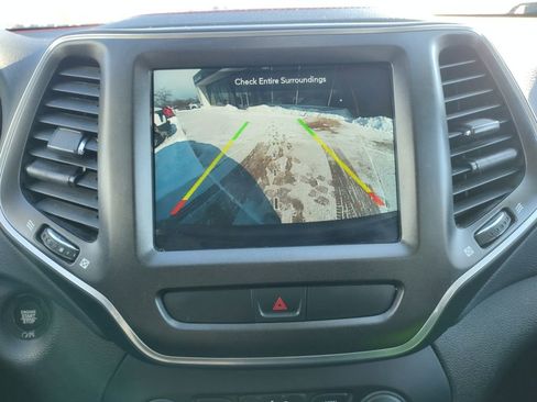 Used 2022 Jeep Cherokee Trailhawk w/ Trailer Tow Group image 8