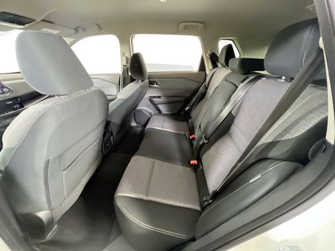 Used 2021 Nissan Rogue SV image 22