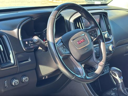 Used 2022 GMC Canyon AT4 image 10