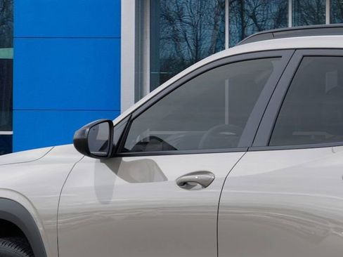 New 2026 Chevrolet Trax RS image 12