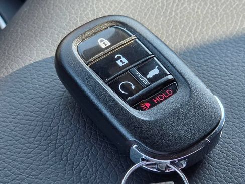 Used 2025 Honda Pilot Black Edition image 36