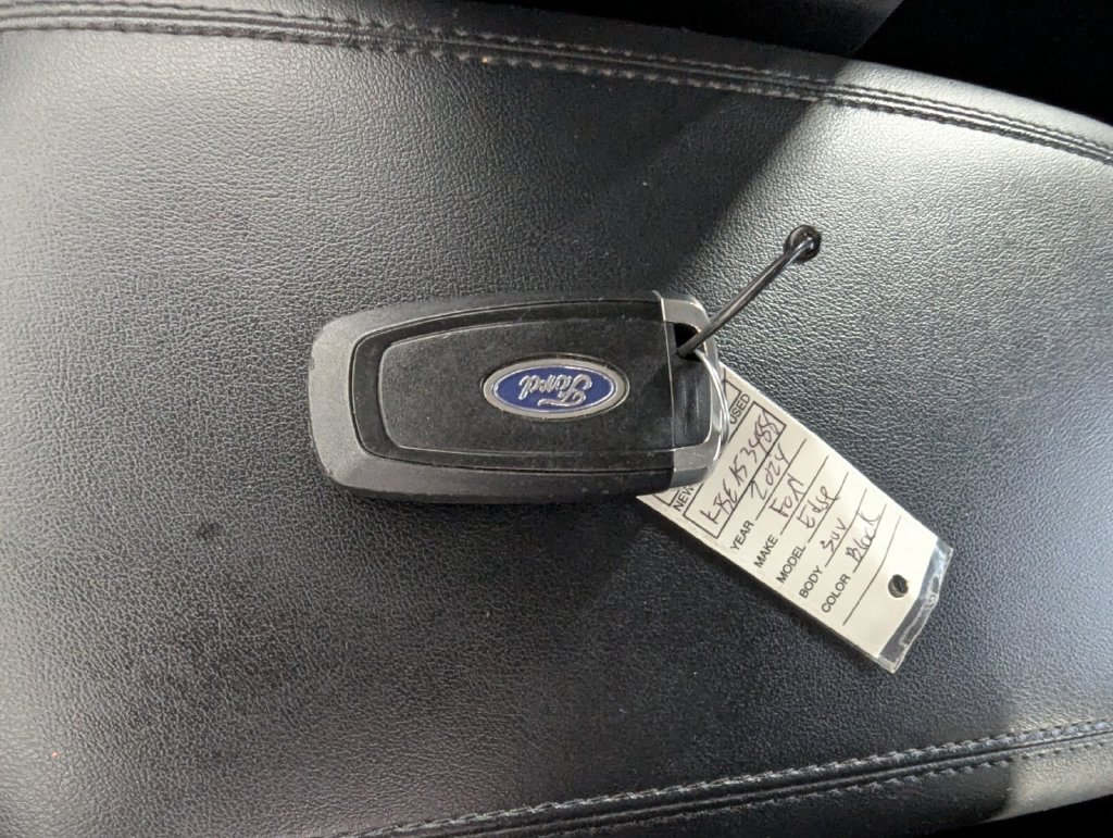 Used 2024 Ford Edge SEL AWD/4WD image 29