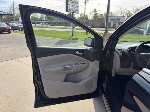 Used 2019 Ford Escape SE AWD/4WD image 9