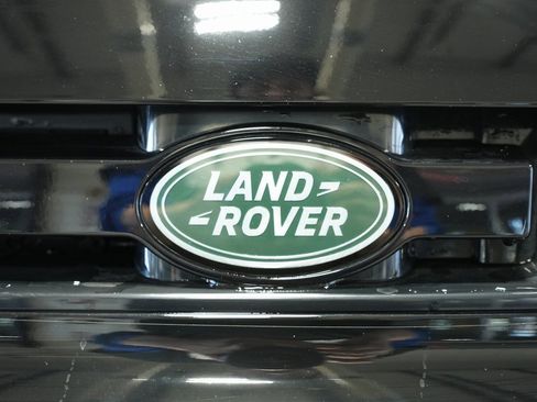 Used 2025 Land Rover Defender 110 X image 11
