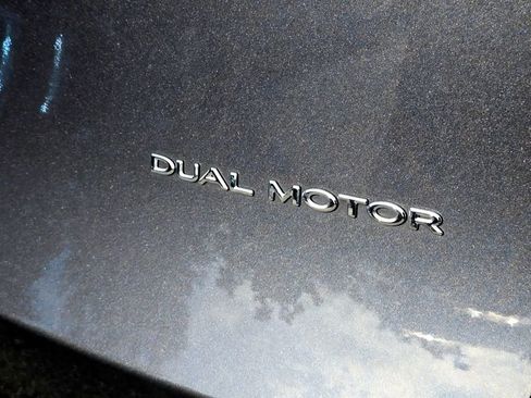Used 2023 Tesla Model Y Long Range AWD/4WD image 6